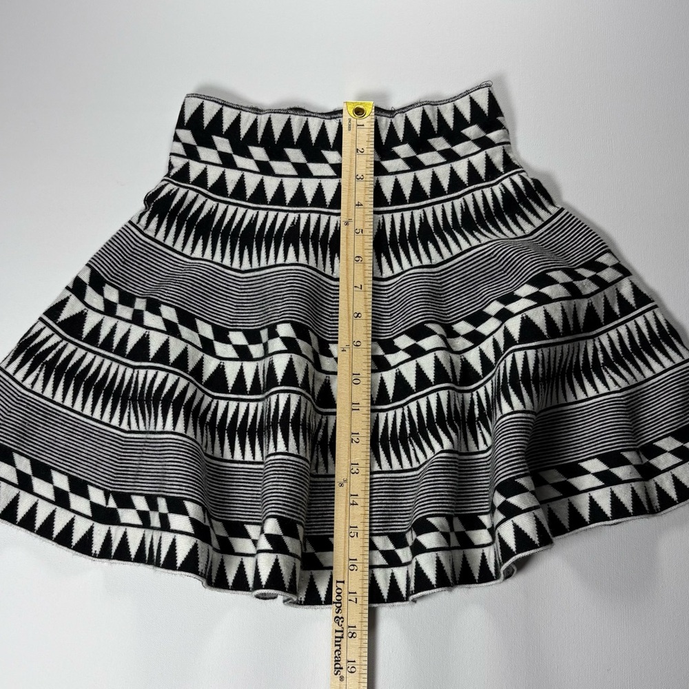 Mi Ami Black and White Geometric Skater Skirt - Picture 4 of 6